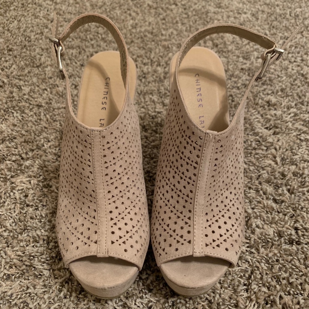 Chinese Laundry Wedges